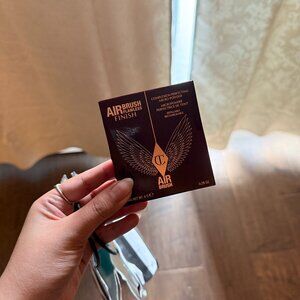 Charlotte Tilbury Airbrush Flawless Finish Refillable Setting Powder